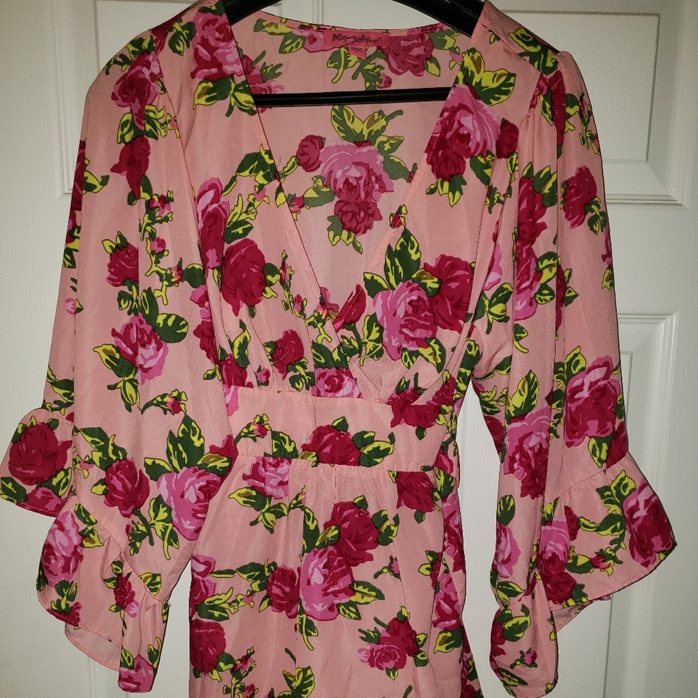 Betsey Johnson wrap top